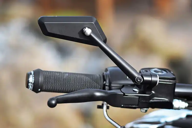 Pemilik Yamaha NMAX Berburu Spion Yang Pas  Katanya dari Motor Honda Atau Rizoma? Ini Pilihan yang Sporty Tapi View Luas