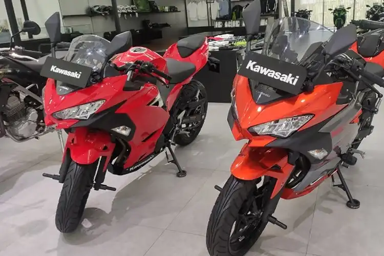 Sikat Bro! Harga Kawasaki Ninja dan W175 Series Turun Harga,  Sampai Puluhan Juta Rupiah