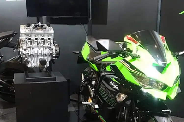 Bakal Hadir April 2020, Kawasaki Ninja 250 4 Silinder Tidak Punya Saingan?