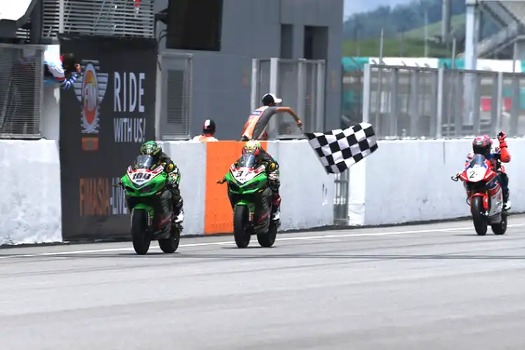 Hasil Race 2 AP250 ARRC Malaysia 2020 : Akhirnya Indonesia Raya Berkumandang Di Sepang International Circuit