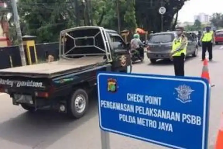 Pemotor Wajib Tahu, Polisi Bangun 33 Cek Poin di DKI Jakarta Untuk Membatasi Kendaraan Selama PSBB