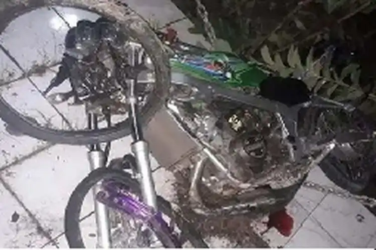 Kawasaki Ninja R Rusak Parah, Produsen Peringatkan Ban Cacing Bukan untuk Dipakai Harian