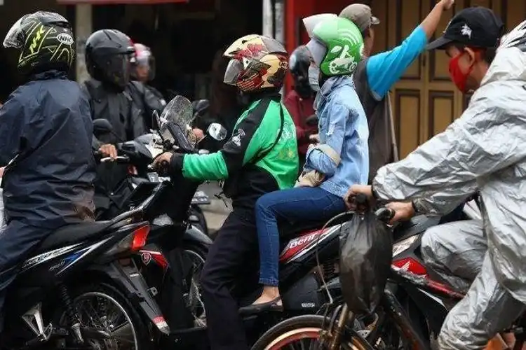 Bukan Cuma Bawa Helm Sendiri, Mulai 8 Juni Penumpang Ojek Online Juga Diminta Lakukan Hal Ini Sebelum Berangkat