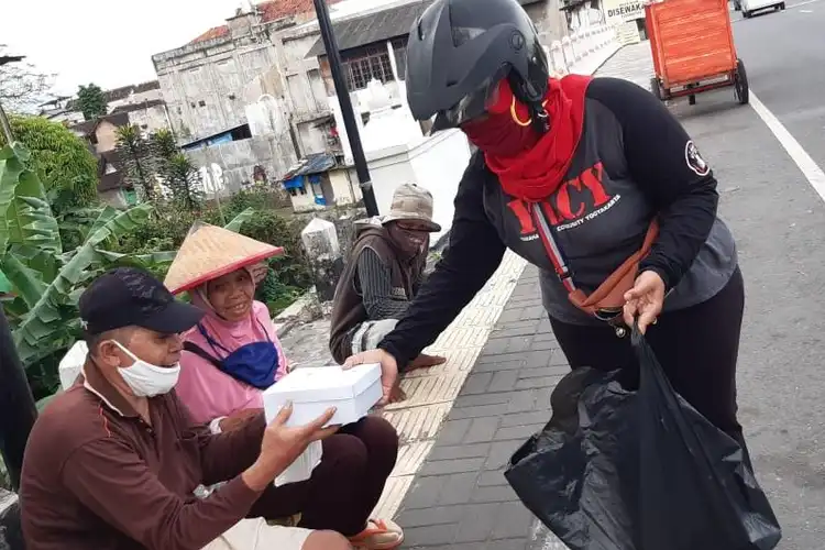 Ajang Solidaritas, Yamaha Lexi Community Indonesia (YLCI) Berbagi Kebaikan di bulan Ramadhan