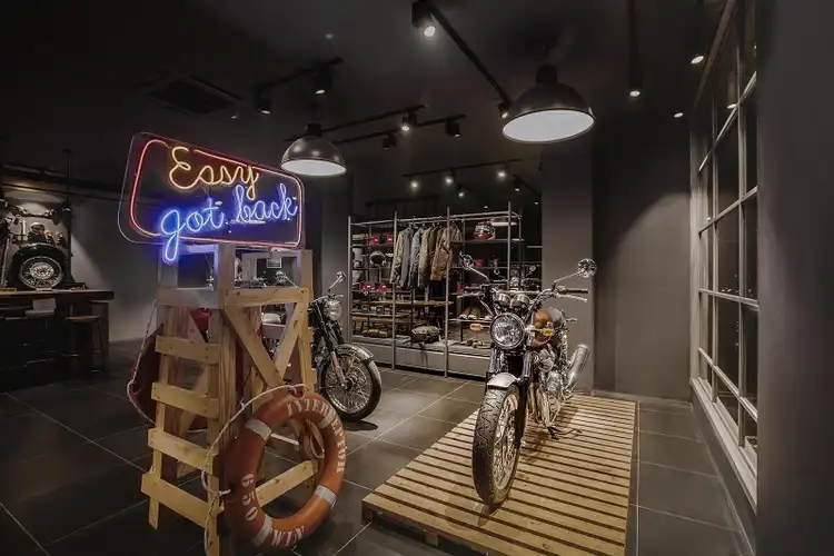 Wuih, Royal Enfield Buka Store Baru di Jakarta, Desainnya Mewah Abis, Cuy!