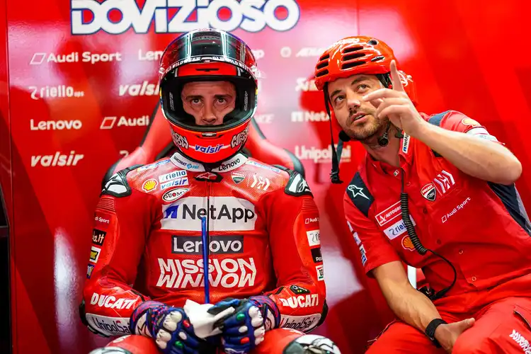 Andrea Dovizioso Langsung Operasi Bahu Kiri, Jatuh Di Ajang Motocross