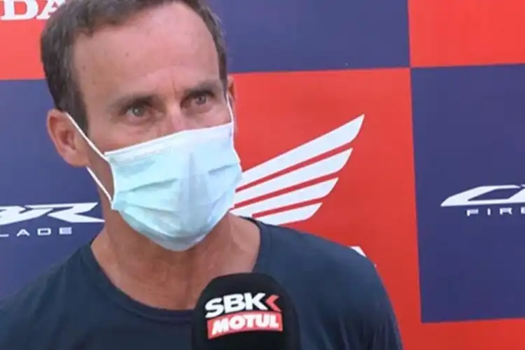 Ada Apa Nih? Bos Tim Repsol Honda Di MotoGP Datang ke Tes WSBK 2020