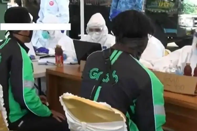 Deg-degan Menunggu Hasil Swab Test Driver Ojek Oline, yang Baru Naik Ojol Siap-siap Dijemput Petugas Medis?
