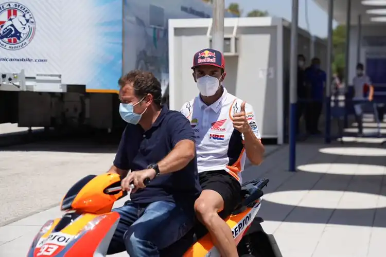 Nah Loh, Bos Pramac Ducati Enggak Setuju Marc Marquez Balapan di MotoGP Andalusia 2020