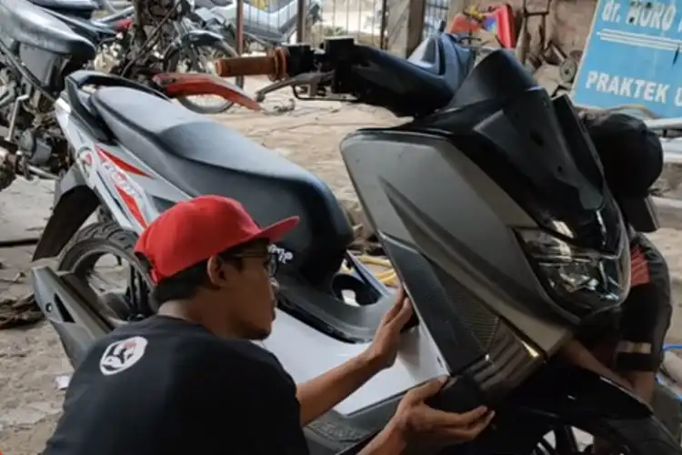 Proses Modifikasi Yahonda BeAT Max, Hasil Kawin Silang Yamaha NMAX dengan Honda BeAT, Ini Video Lengkapnya