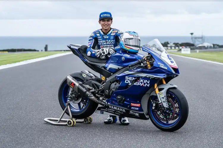 Galang Hendra Targetnya Mengulang Sejarah, Naik Podium Di Jerez Pakai Yamaha YZF-R6 Di Kelas World Supersport (WorldSSP) 600