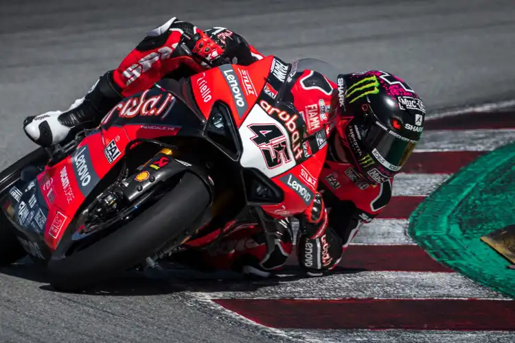 Hasil Race 1 WSBK Spanyol 2020: Ducati Yang Tercepat Ini Kemenangan Pertama Scott Redding di WSBK