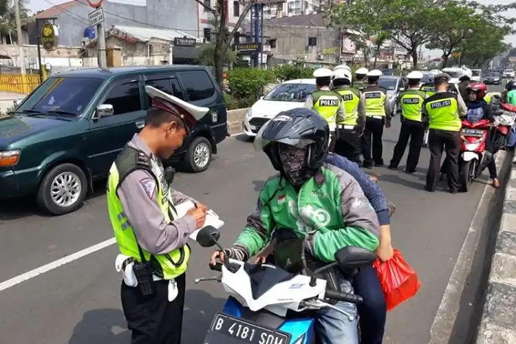Waspada, Razia Operasi Patuh Jaya 2020 Segera Berakhir, Tapi Bikers Belum Bisa Bernapas Lega