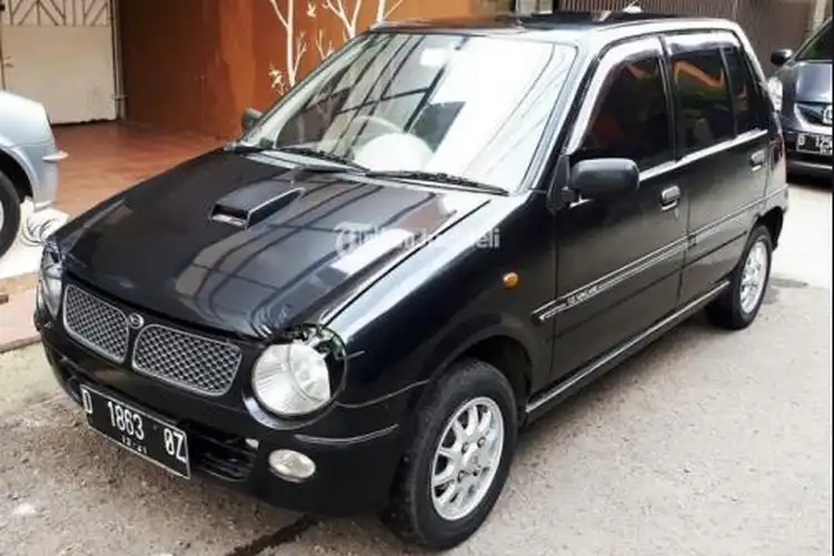 Muat 5 Orang Bisa Masuk Tol dan Gak Kehujanan, Kendaraan yang Harganya Mirip NMAX Ini Bisa Bawa Barang Banyak Tanpa Oleng