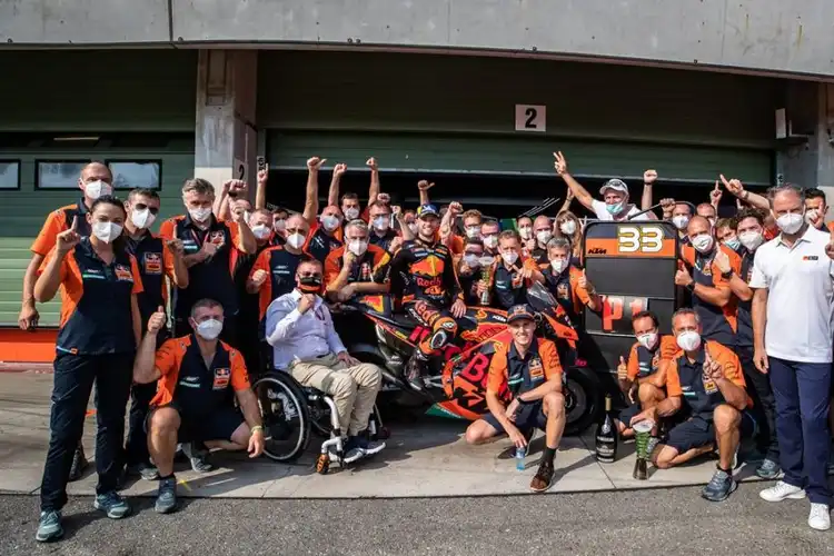 Enggak Mau Besar Kepala, KTM Tetap Jalani Tes Private di Sirkuit Brno
