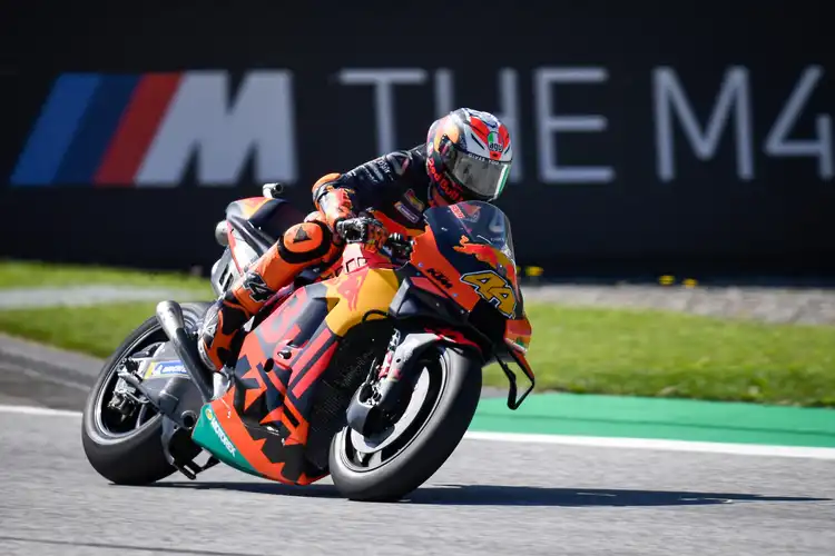 Hasil Kualifikasi MotoGP Styria 2020, Pol Espargaro Raih Pole Position, Valentino Rossi Crash
