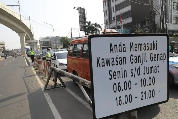 Tilang Ganjil Genap di Jakarta Mulai Berlaku, Dendanya Bikin Dompet Kering