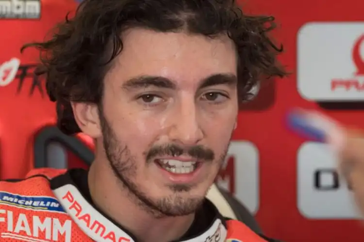 Blak-blakan, Bos Ducati Ungkap Selangkah Lagi Murid Valentino Rossi Berada di tim Pabrikan