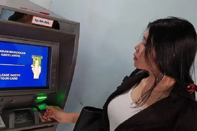 Bantuan Pemerintah Rp 600 Ribu Tiap Bulan Ditransfer ke Rekening Masing-masing, Buruan Cek Link Kemnaker.go.id