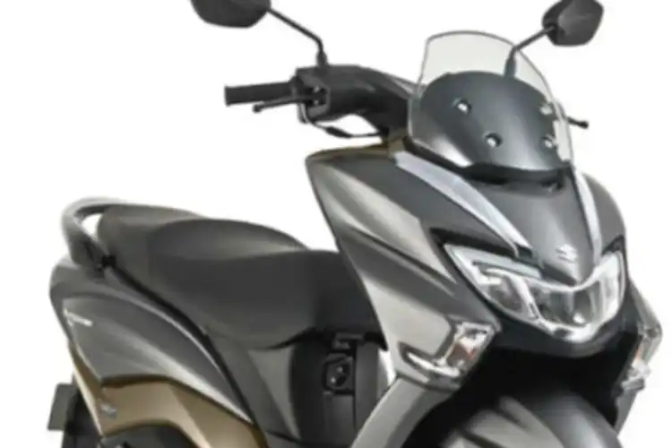 Segini Harga Pesaing Yamaha NMAX yang Punya Fitur Bluetooth, Ternyata Murah Banget!