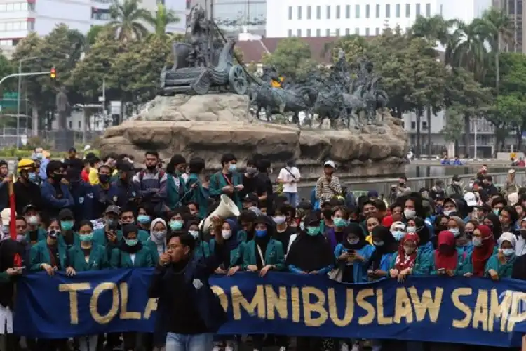 Ada Demo Tolak UU Cipta Kerja, Bikers  Hindari Kawasan Monas, Catat Rute Pengalihan Arus Lalu Lintas