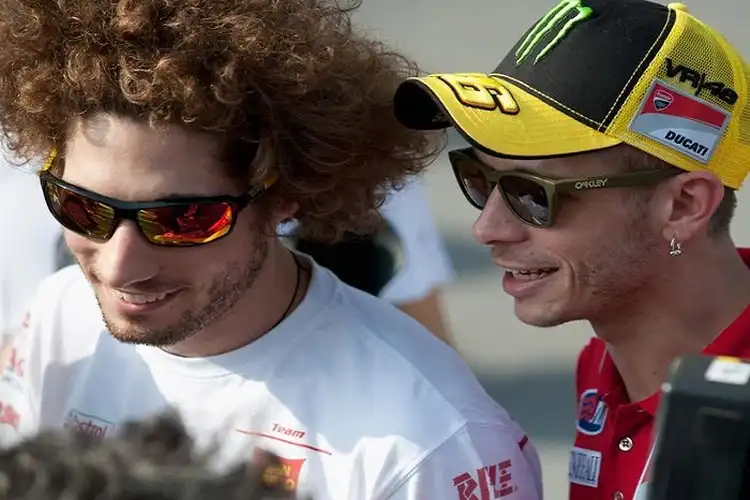 Mengenang Marco Simoncelli, Valentino Rossi Jadi Saksi Hidup Dan Perginya