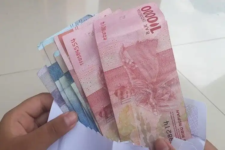 Asyik Ada Bantuan Sosial Tunai Rp 300 Ribu, Begini Cara Mengeceknya