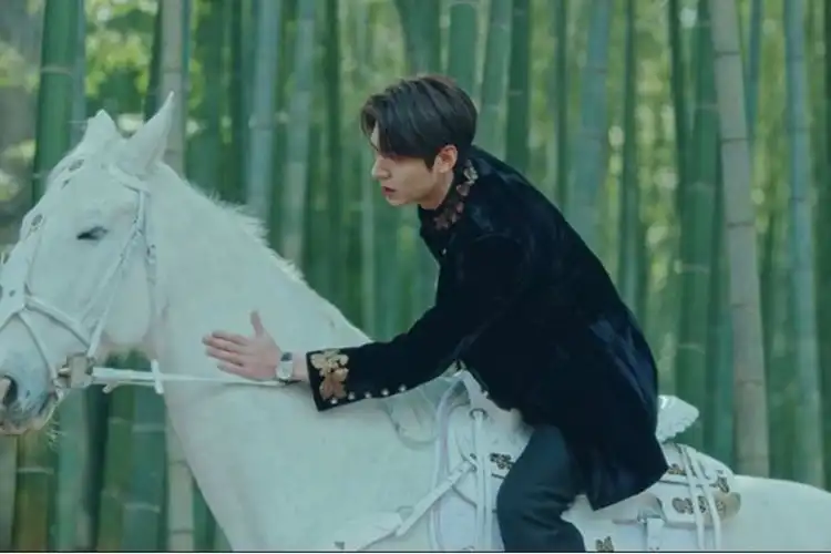  Enggak Perlu Beli Kuda agar Seperti Lee Min Ho, Cukup Lakukan Hal Ini Saja Biar Motor Tetap Kinclong