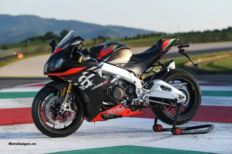 Sah! Aprilia Luncurkan Motor Baru RSV4, Pakai Mesin Garang, Harganya Bikin Pusing