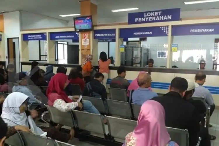 Asyik Cuma Bawa KTP, STNK dan BPKB Bisa Bebas Denda Pajak Kendaraan dan Bebas Bea Balik Nama Sampai 23 Desember