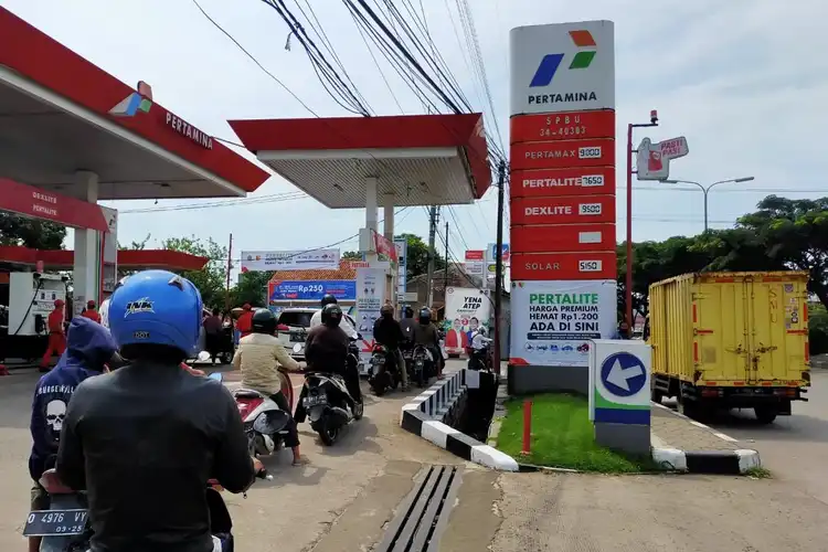 Cek Harga Bensin Pertamina Terbaru, Ada yang Harganya Naik Nih