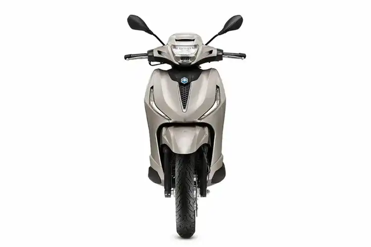 Motor Baru Piaggio Jadi Saingan Yamaha XMAX, Tampang Kalem Mesin Jumbo