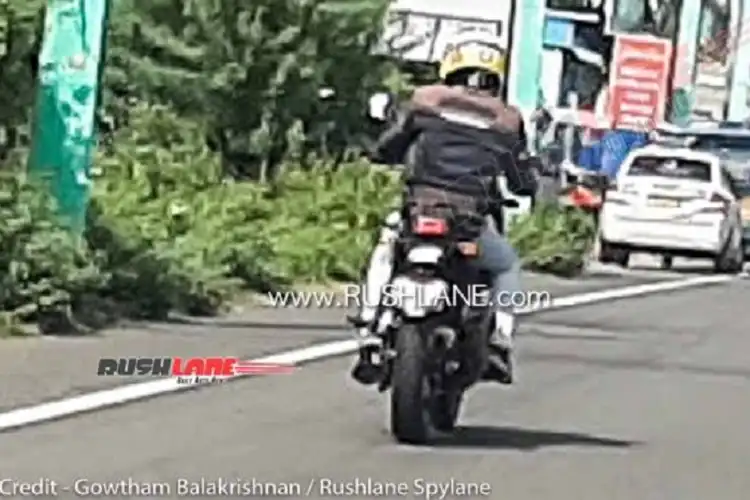 Bocor, Motor Baru Royal Enfield Himalayan 2021 Kepergok Dites di Jalan