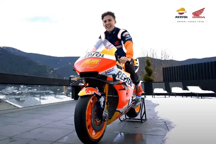 Senang Banget, Video Pol Espargaro Sudah Naik Motor MotoGP Duluan Aja