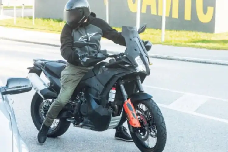 KTM 890 Adventure Baru Dalam Proses Pengembangan, Terpantau Di Jalan!
