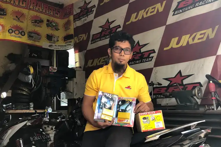 Riset Dengan Data, YR Garage Jadi Bengkel Spesialis Honda Vario Series