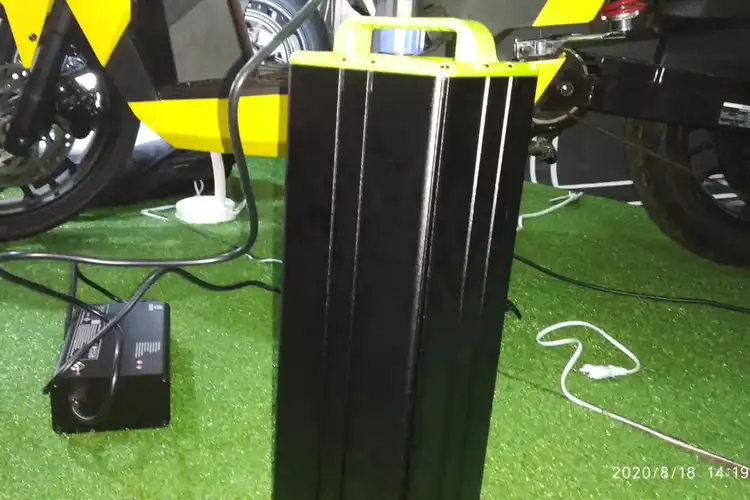 Ini Ciri Baterai Motor Listrik Mulai Soak, Berapa Biaya Buat Gantinya?