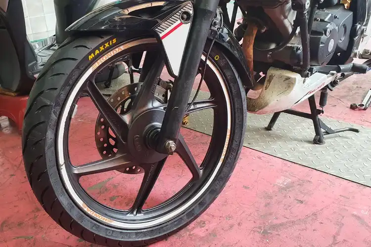 Jangan Langsung Dipakai Ngebut, Ini Pentingnya Masa Inreyen di Ban Motor Baru