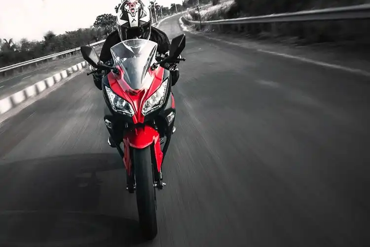 Wuih Motor Baru Mirip Kawasaki Ninja 250 Meluncur, Harga Cuma Segini