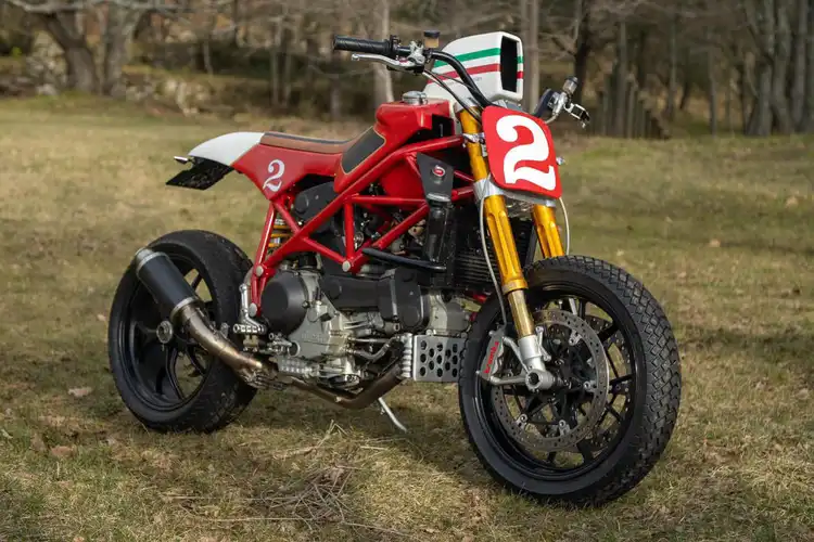 Modifikasi Ducati 996 Bergaya Tracker, Terinspirasi Mobil Balap F1