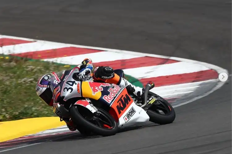 Wow Mario Aji Tercepat Kedua di Tes Pramusim Red Bull Rookies Cup 2021