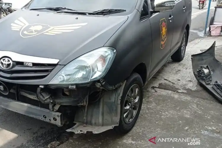 Harley-Davidson Ugal-ugalan Tabrak 3 Motor dan Mobil, 5 Orang Masuk Rumah Sakit