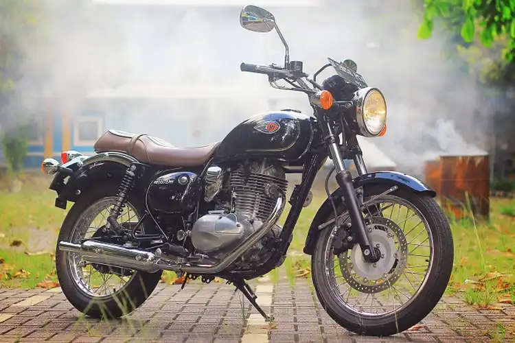 Pilihan Ban Kawasaki W250, Pelek Belang Ukurannya Juga Jarang