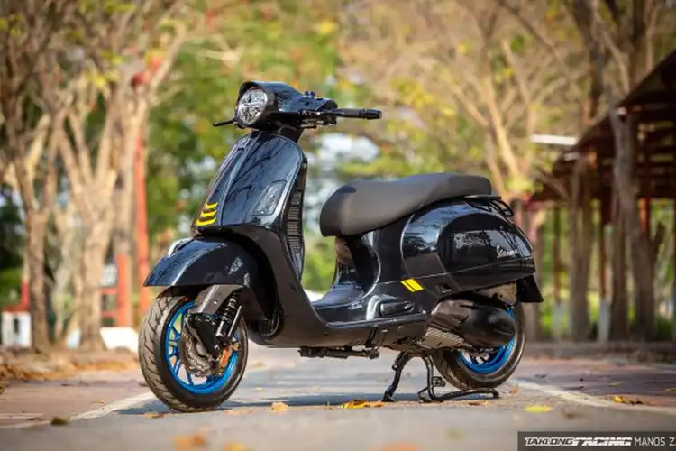 Wow, Modifikasi Vespa GTS Super Tech 300 Ini Minimalis Tapi Manis