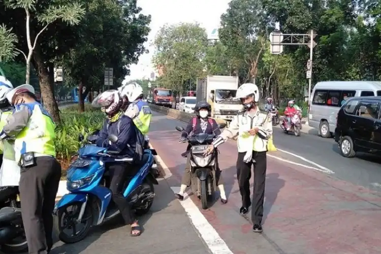 Polisi Pastikan Gak Ada Sanksi Tilang Saat Operasi Lilin 2021, Ini Dia Gantinya