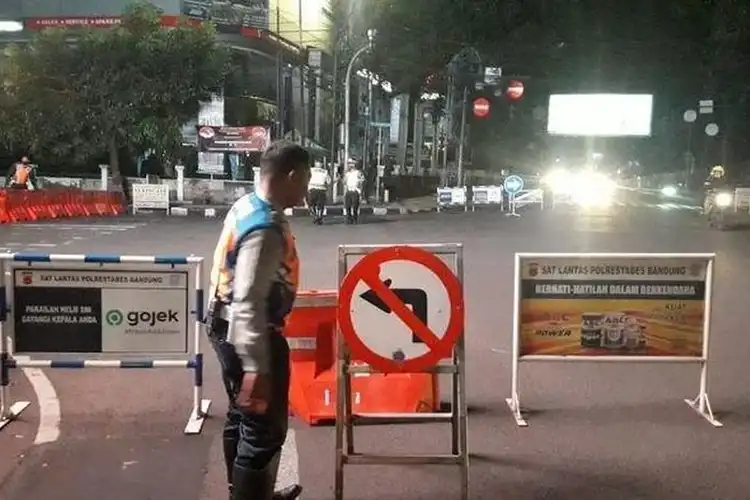 Bikers Simak Rekayasa Lalu Lintas Jelang Reuni 212 di Masjid Agung At-Tin