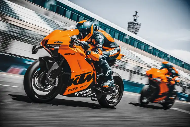 Motor Baru KTM RC 8C Meluncur Hanya 100 Unit, Punya Spek Mirip Moto2