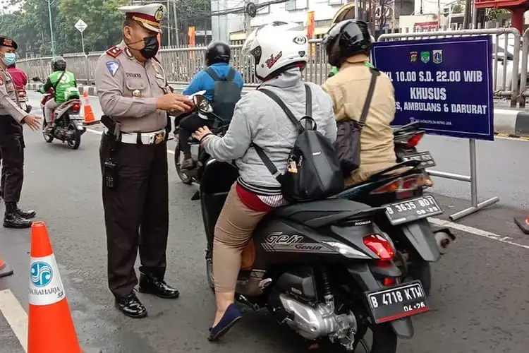 Catat Aturan Lengkap Perjalanan Buat Pemotor Selama PPKM Level 1-4