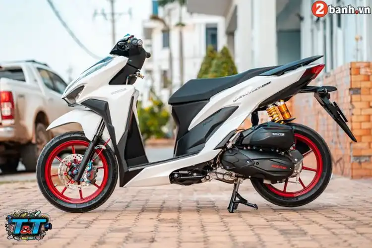 Modifikasi Honda Vario 150, Si Putih Elegan dengan Kaki-Kaki Mentereng