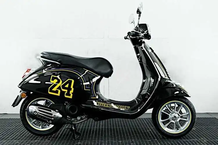 Mendiang Kobe Bryant Berulang Tahun, Ada Vespa Primavera Edisi Kobe Bryant